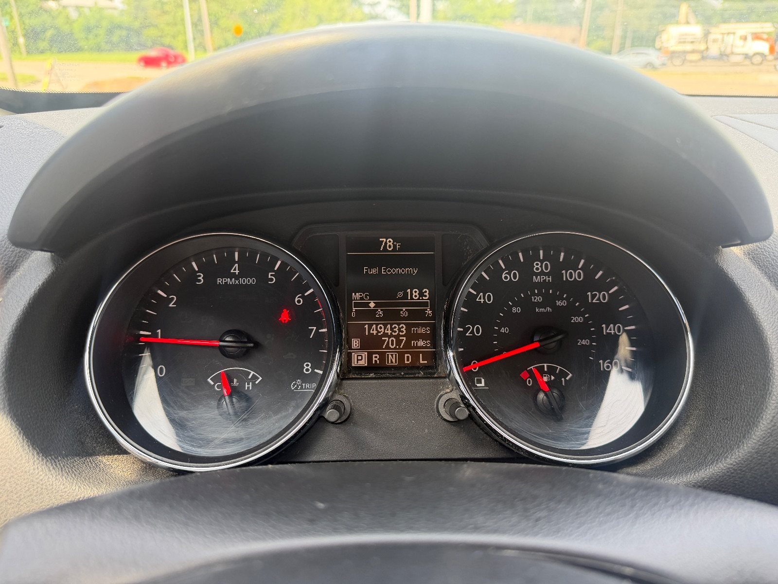 Vehicle photo 8