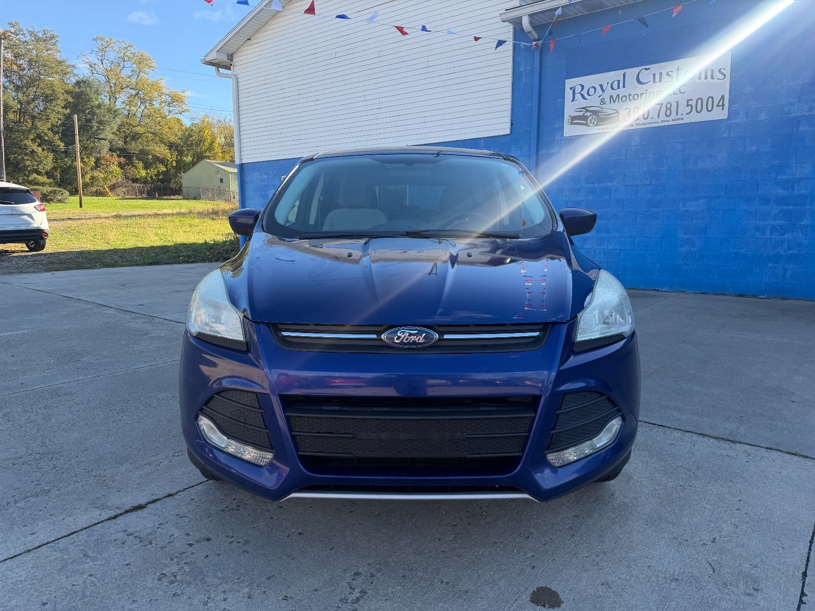 Vehicle photo 2