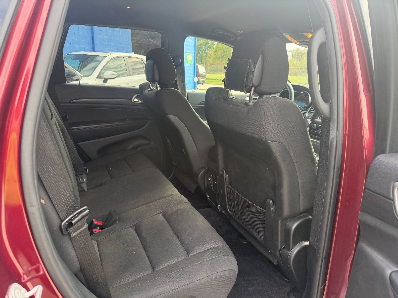 Vehicle photo 13