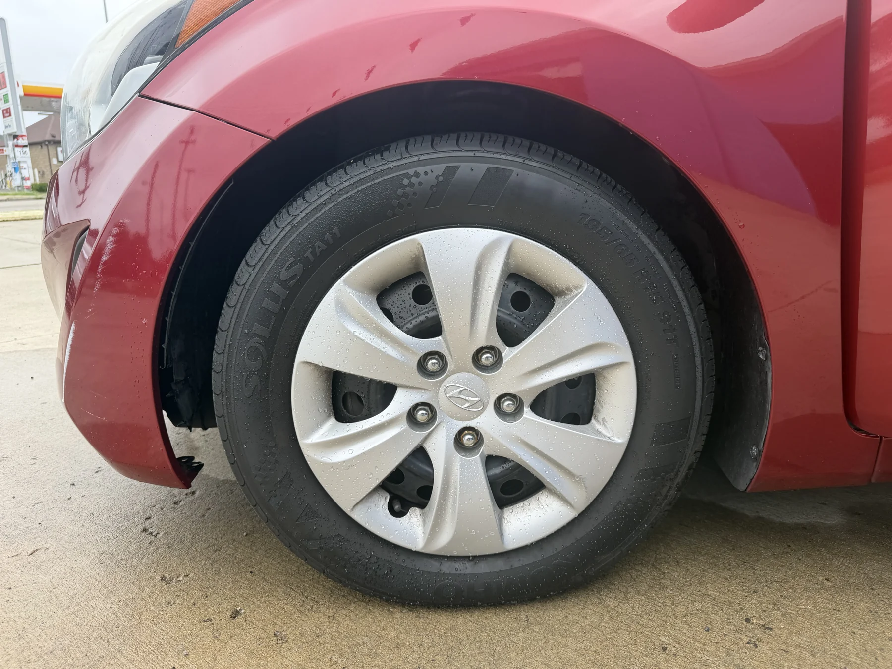 Vehicle photo 9