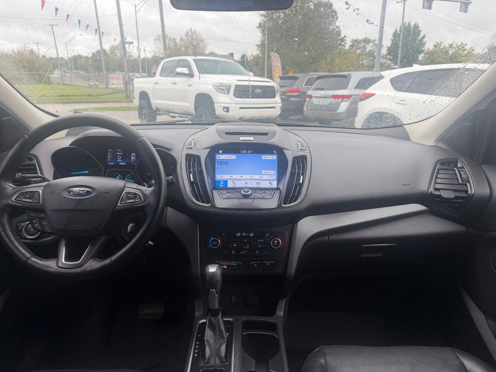 Vehicle photo 8