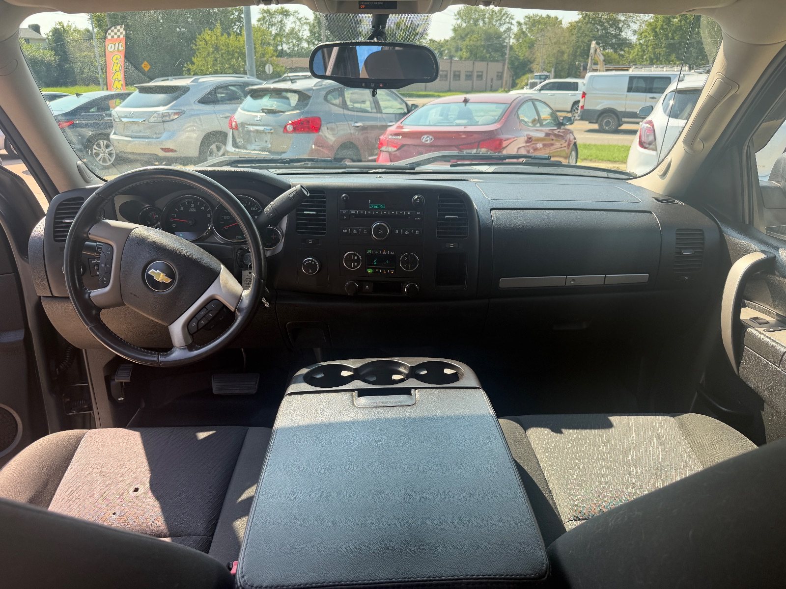 Vehicle photo 8