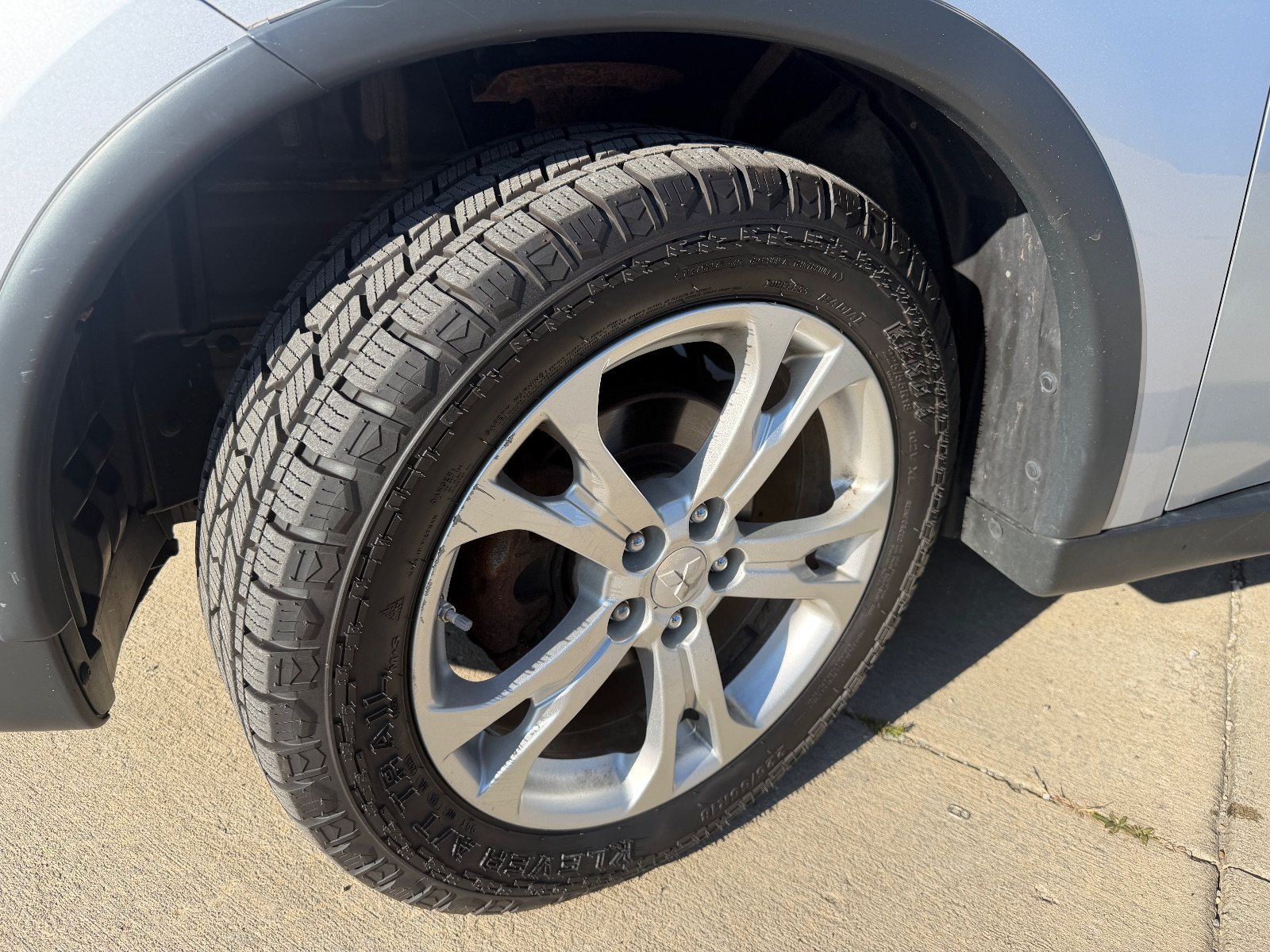 Vehicle photo 16
