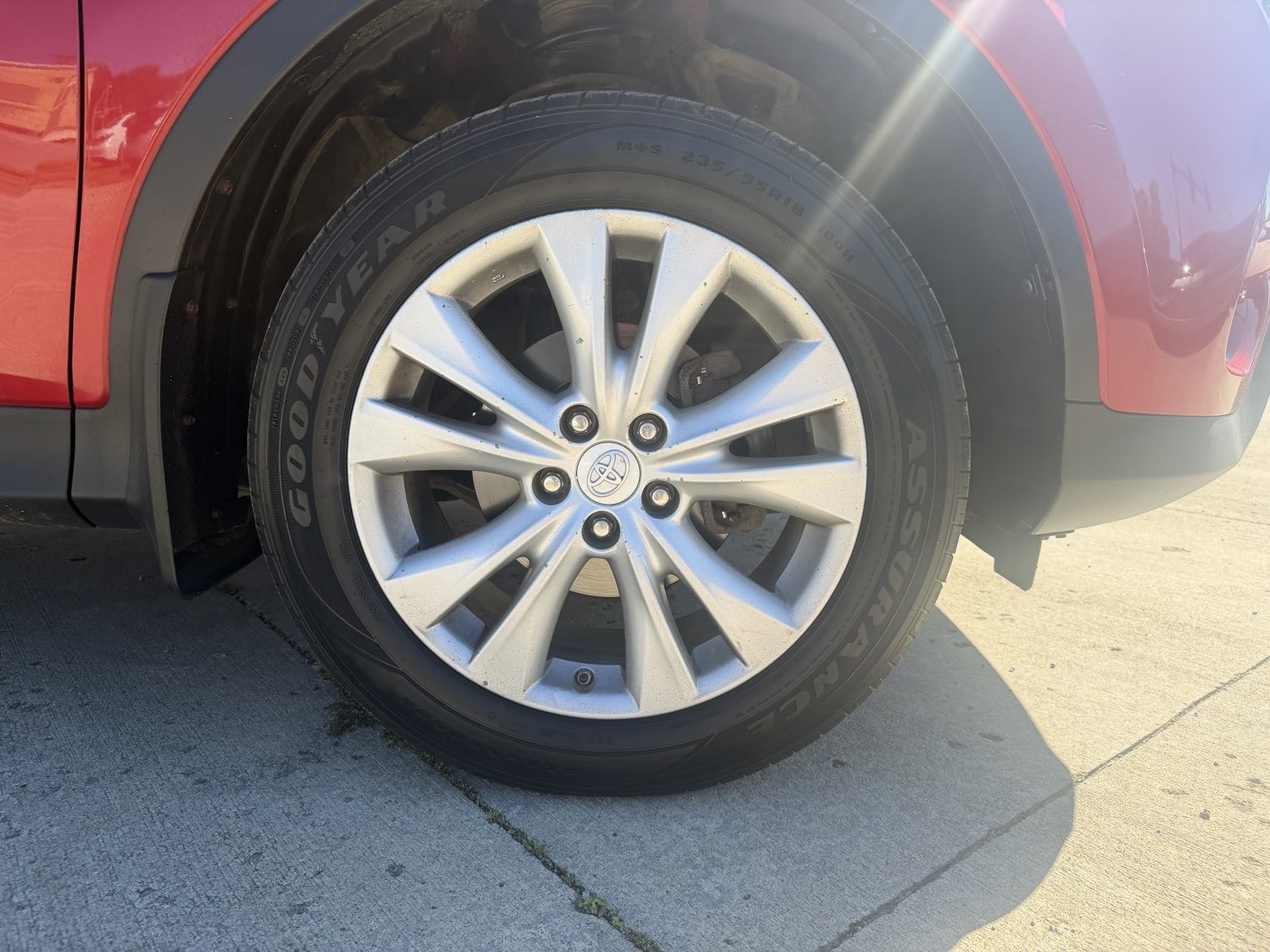 Vehicle photo 18