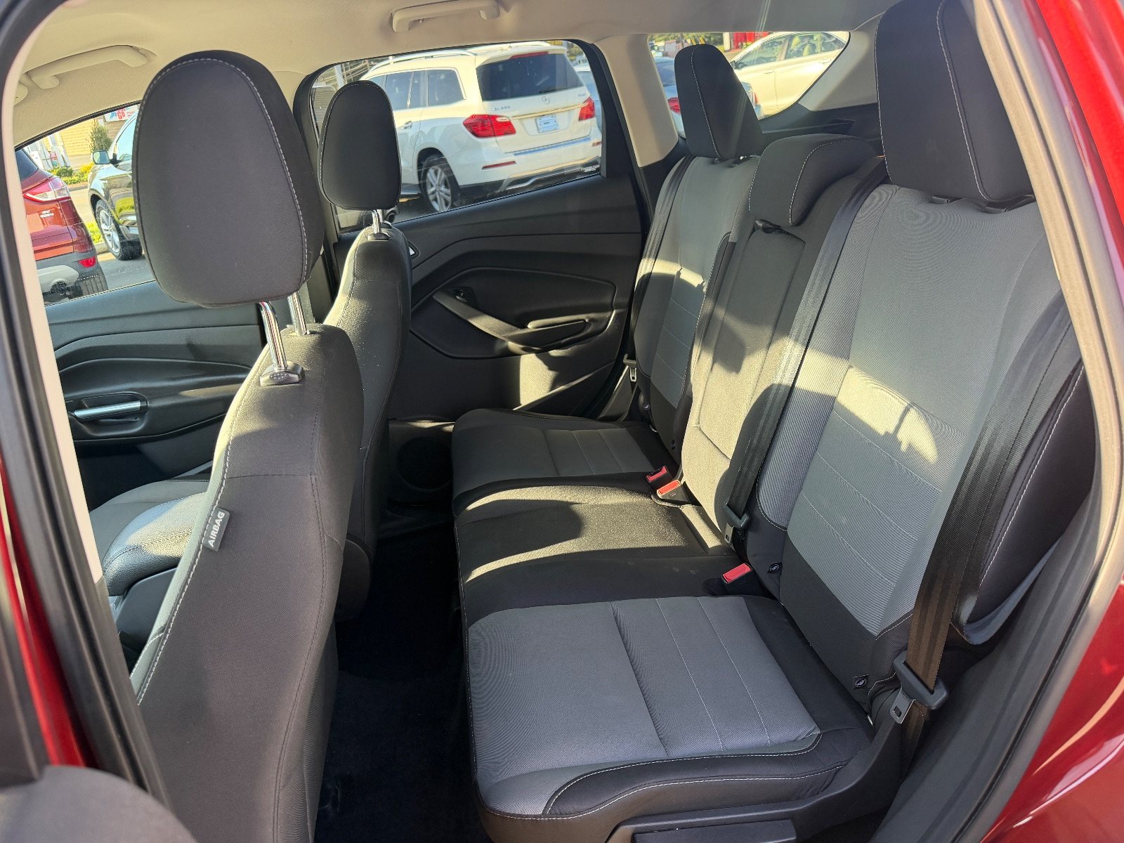 Vehicle photo 10