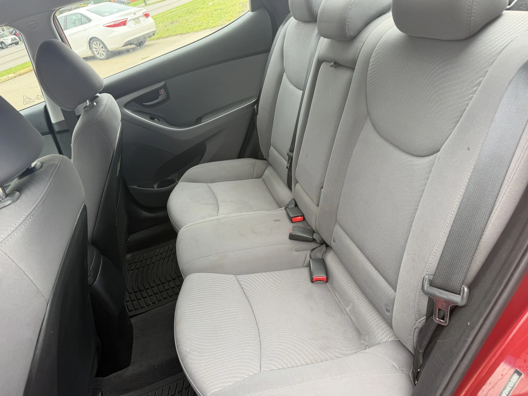 Vehicle photo 16