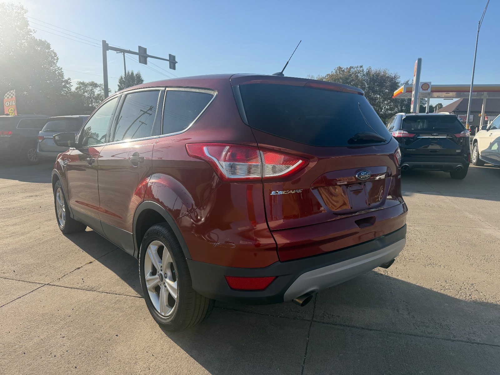 Vehicle photo 4