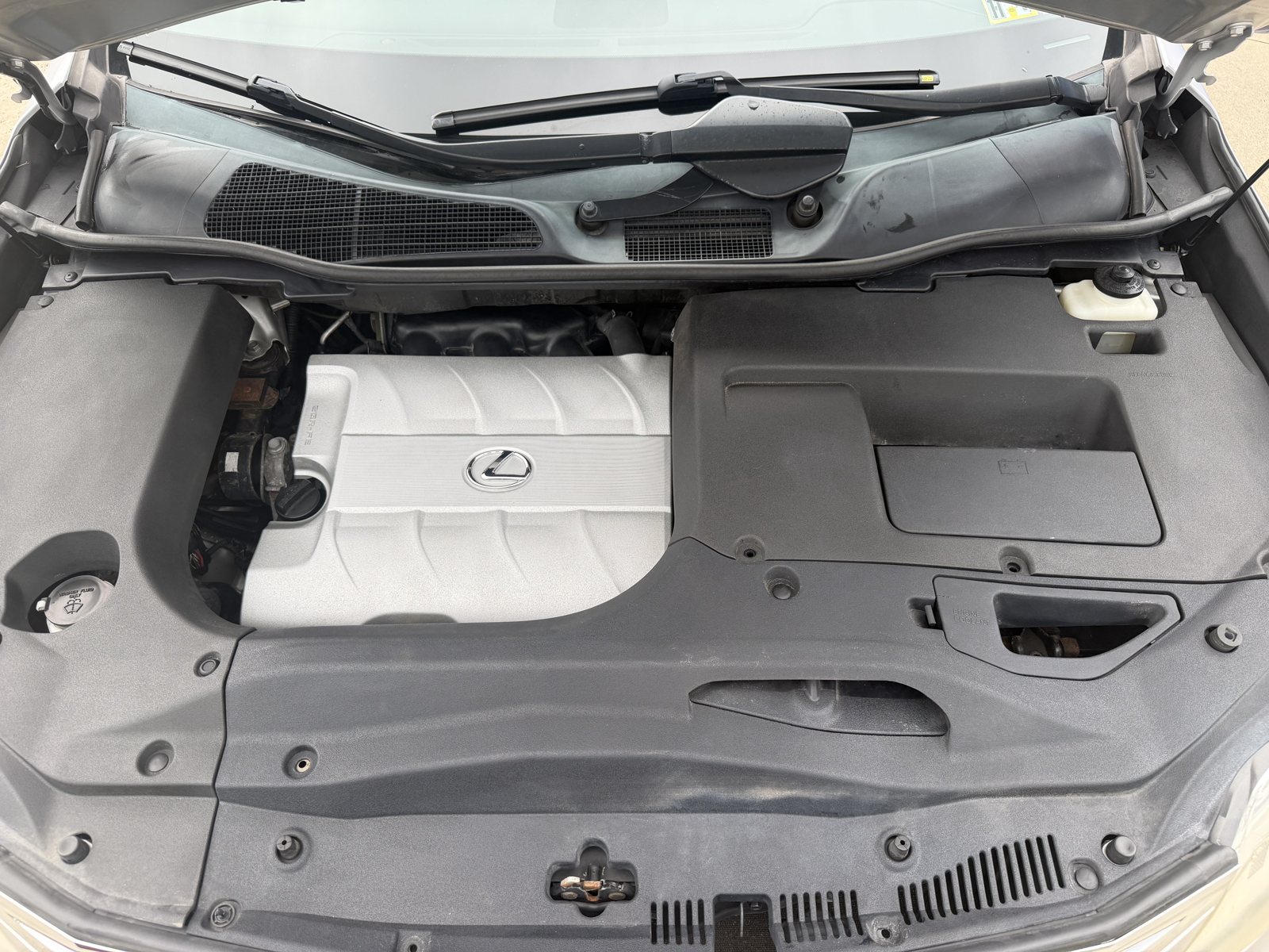 Vehicle photo 19