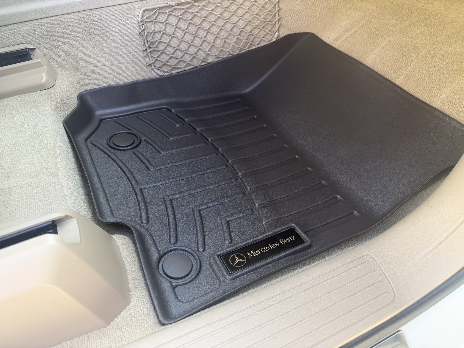 Vehicle photo 15