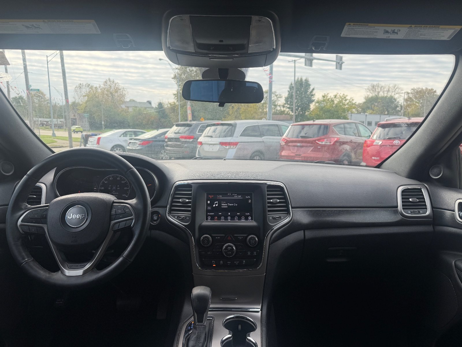 Vehicle photo 8