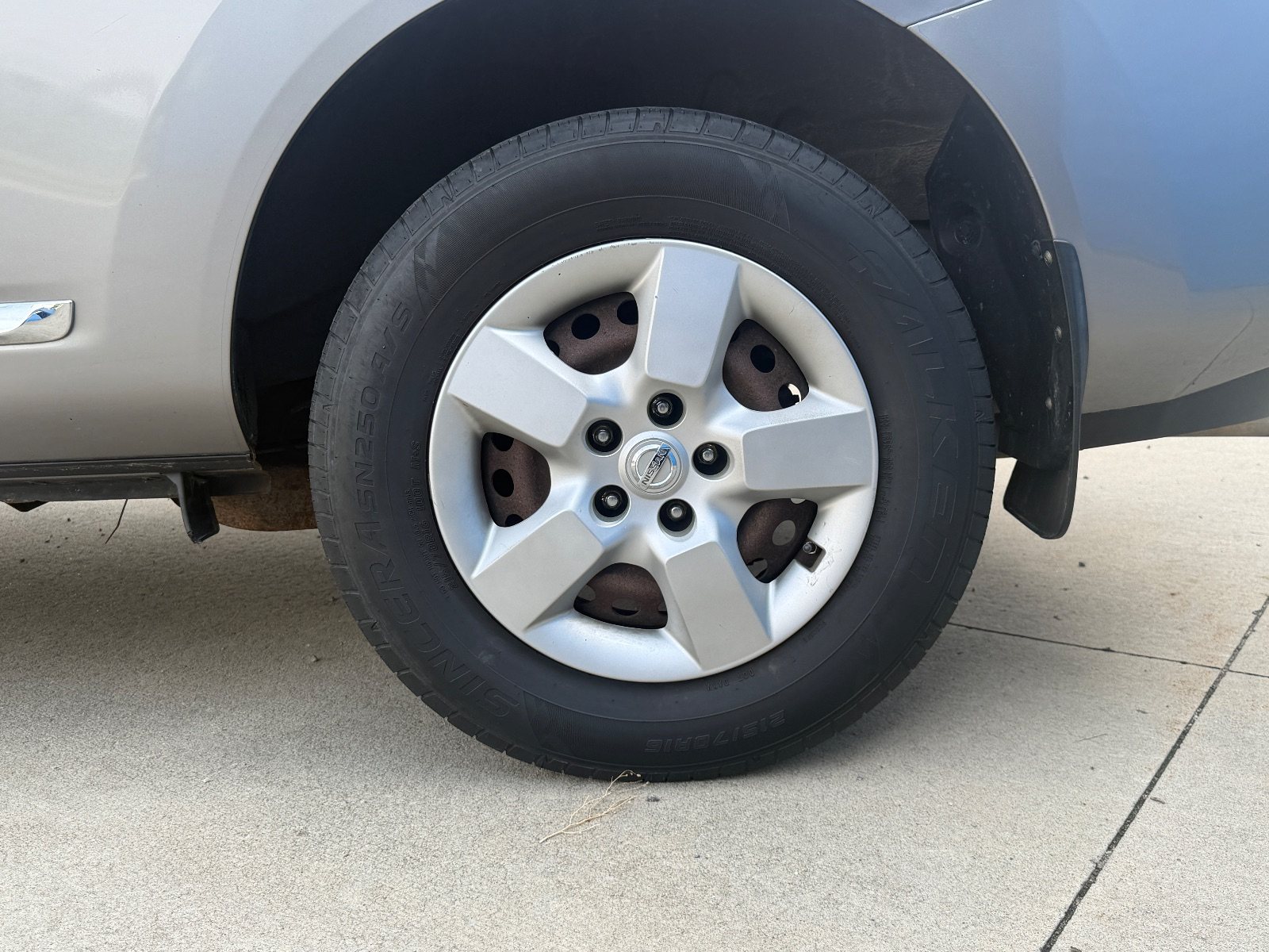 Vehicle photo 14
