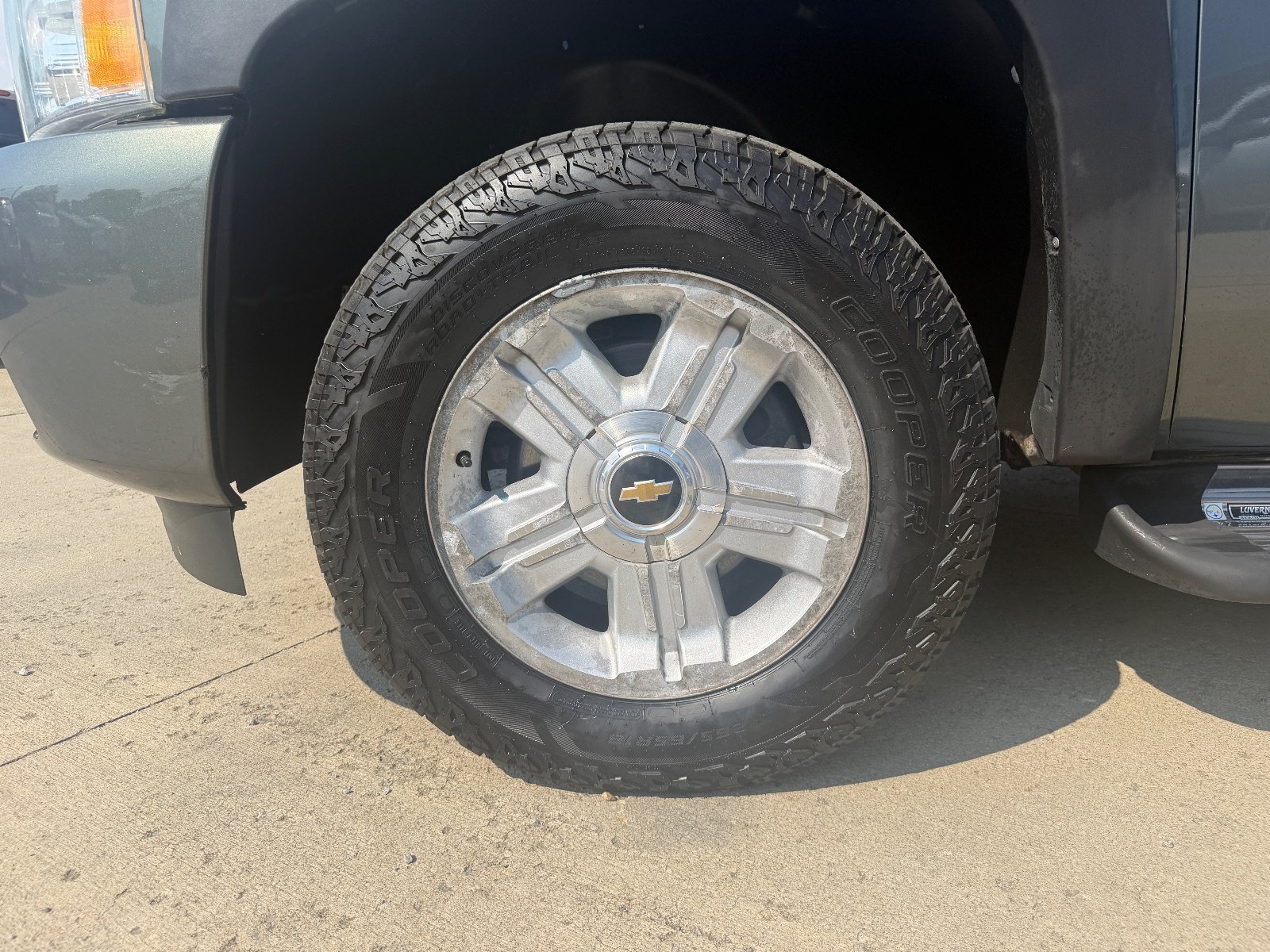 Vehicle photo 16