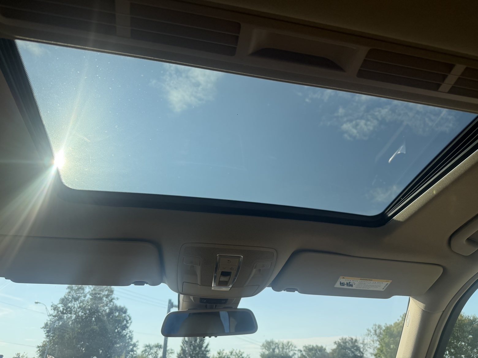 Vehicle photo 13