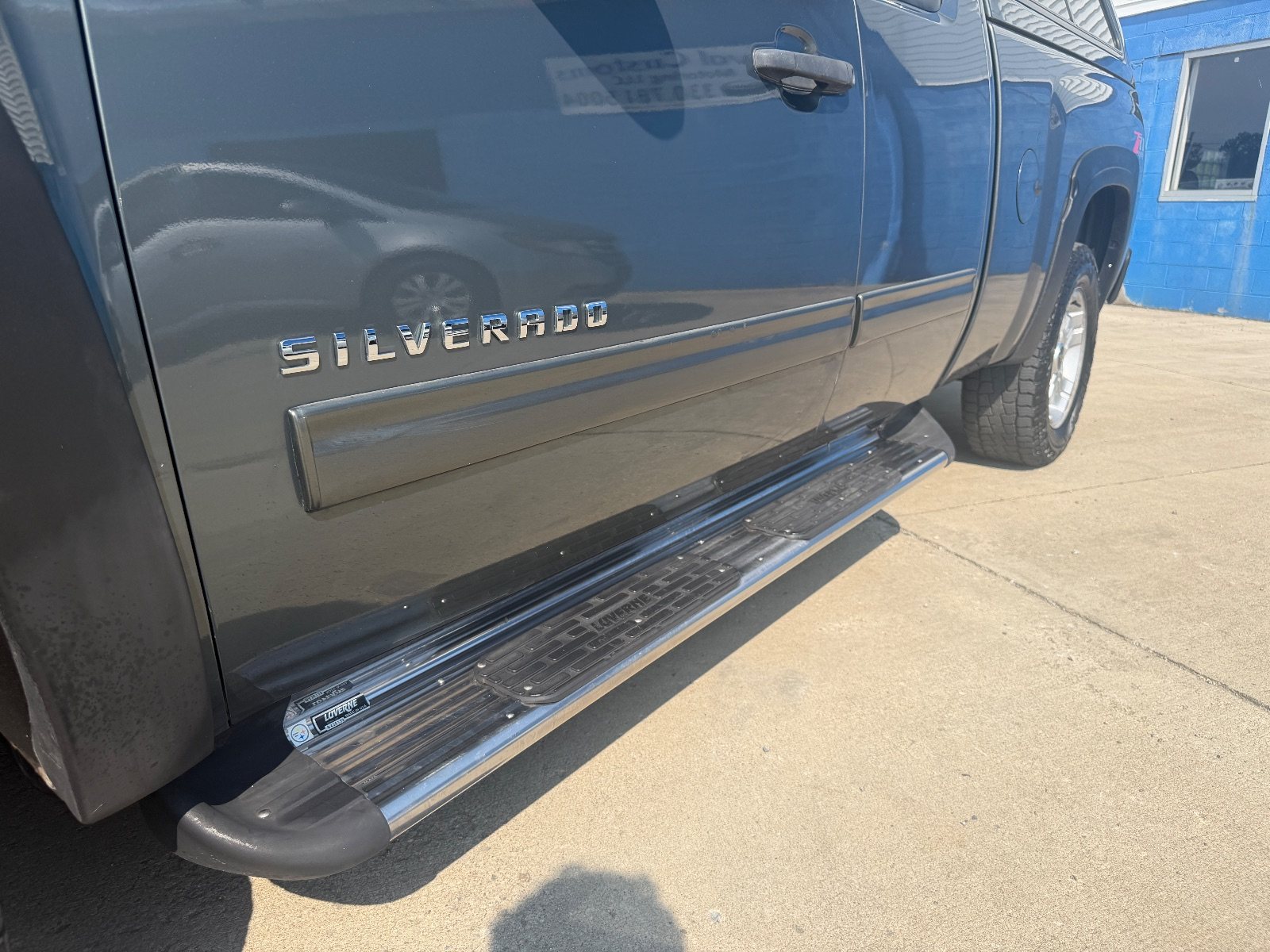 Vehicle photo 18