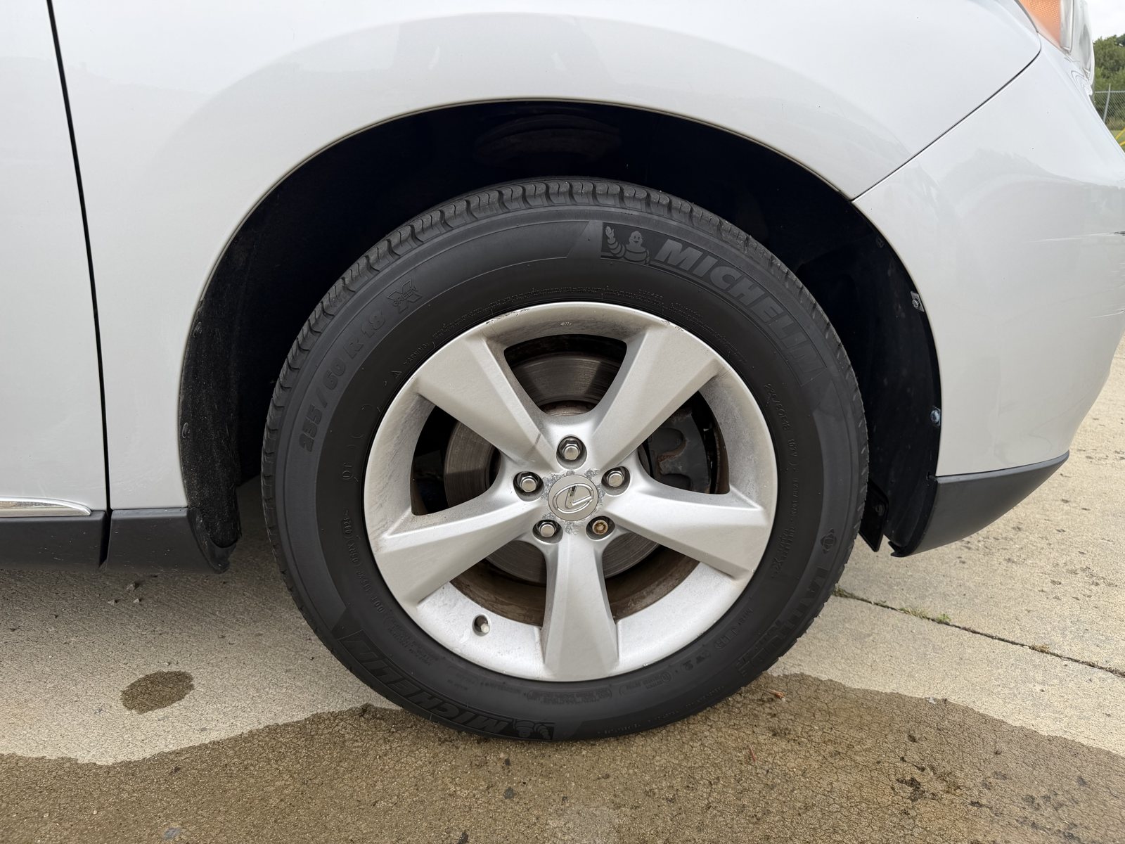 Vehicle photo 15