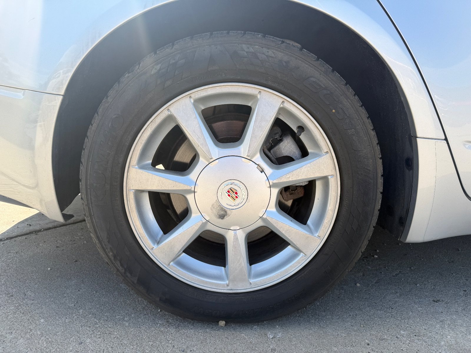 Vehicle photo 13