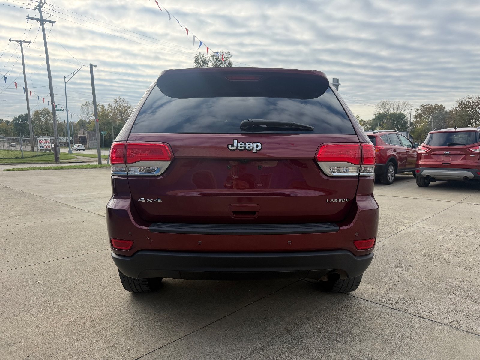 Vehicle photo 5