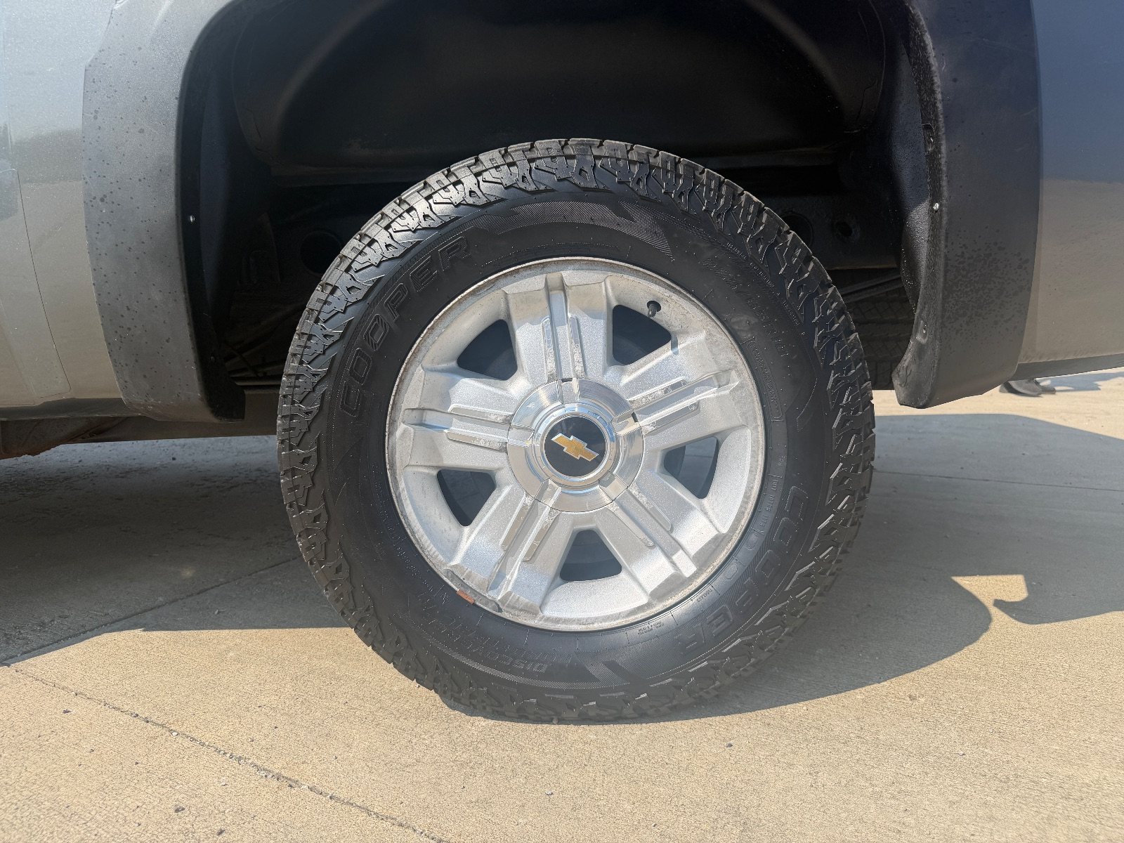 Vehicle photo 15