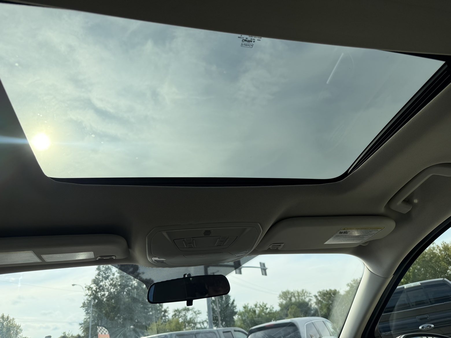 Vehicle photo 11