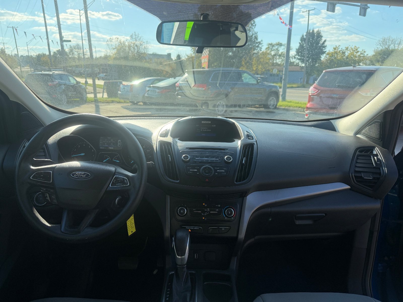 Vehicle photo 8