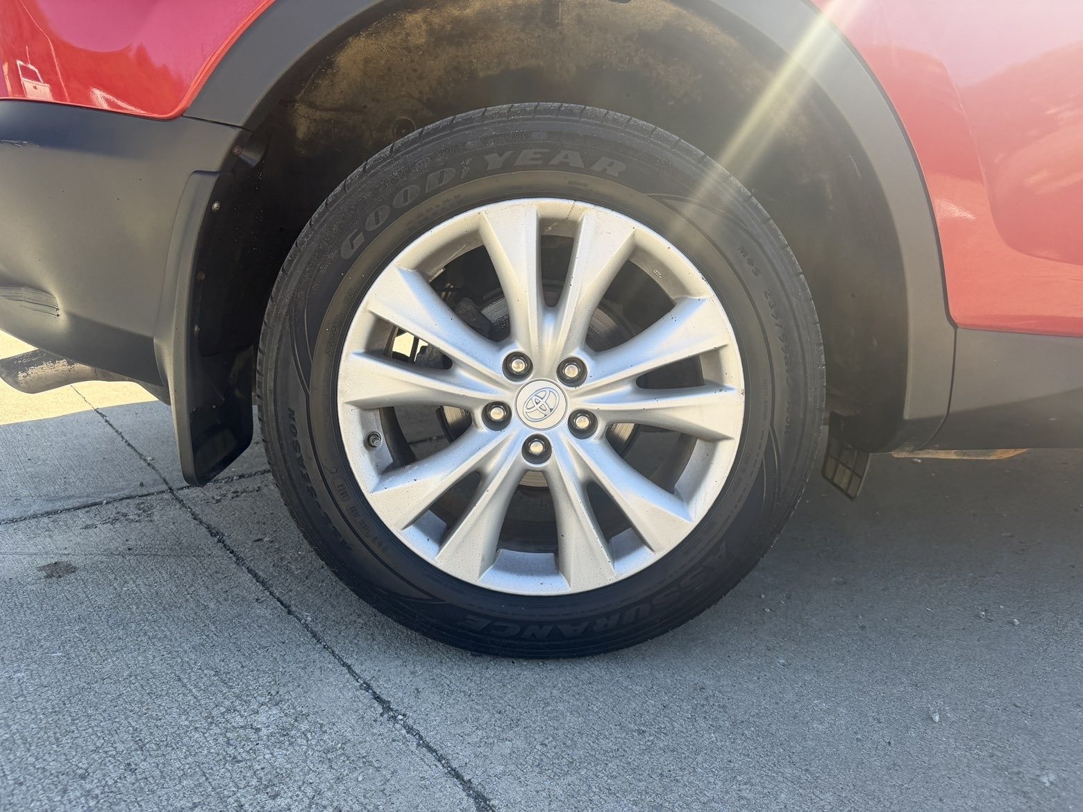 Vehicle photo 15