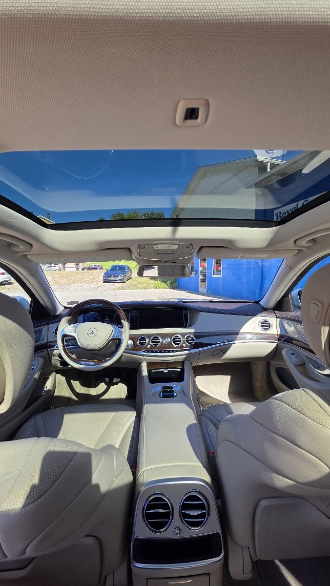 Vehicle photo 8