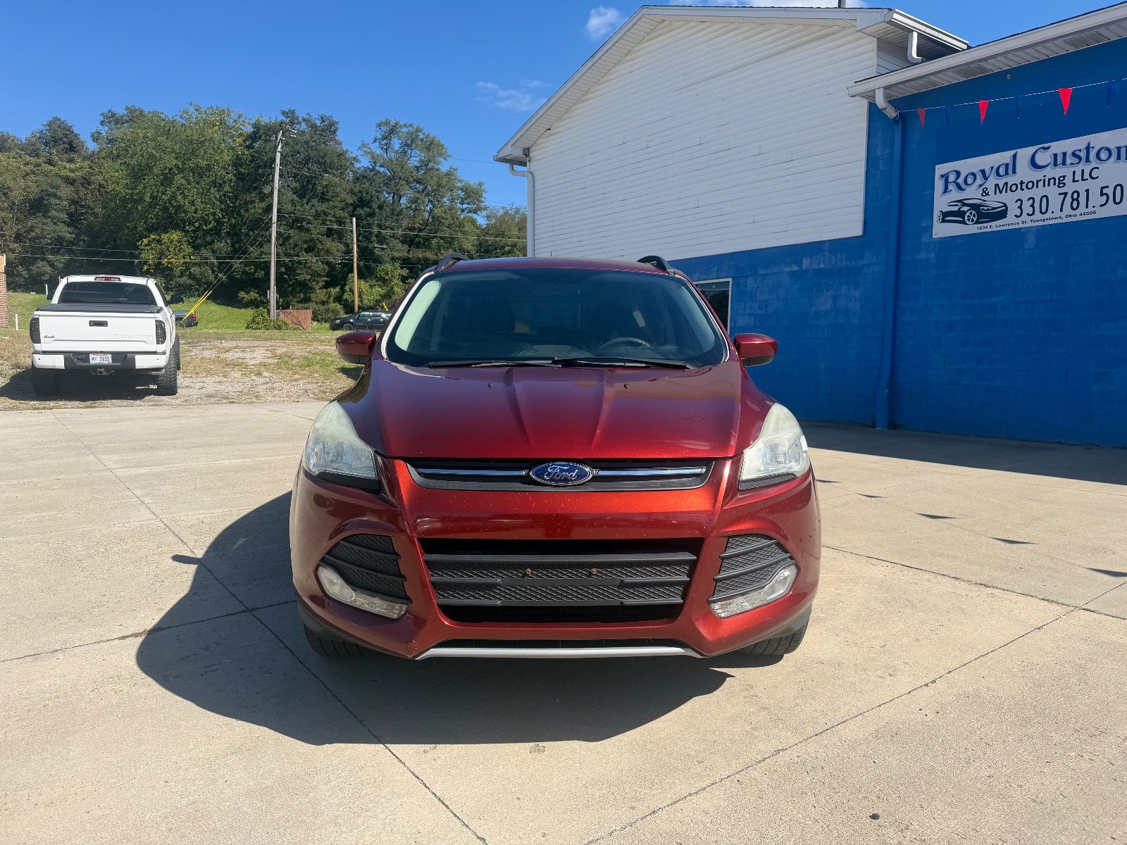 Vehicle photo 2