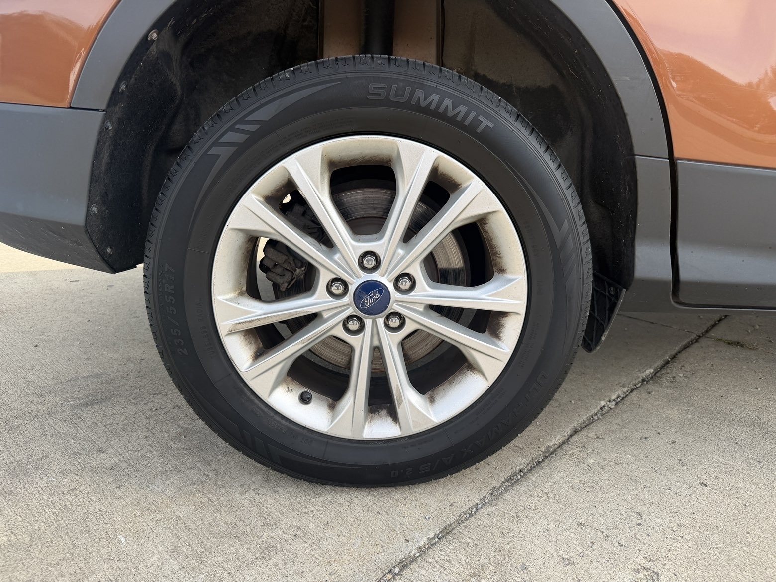 Vehicle photo 16