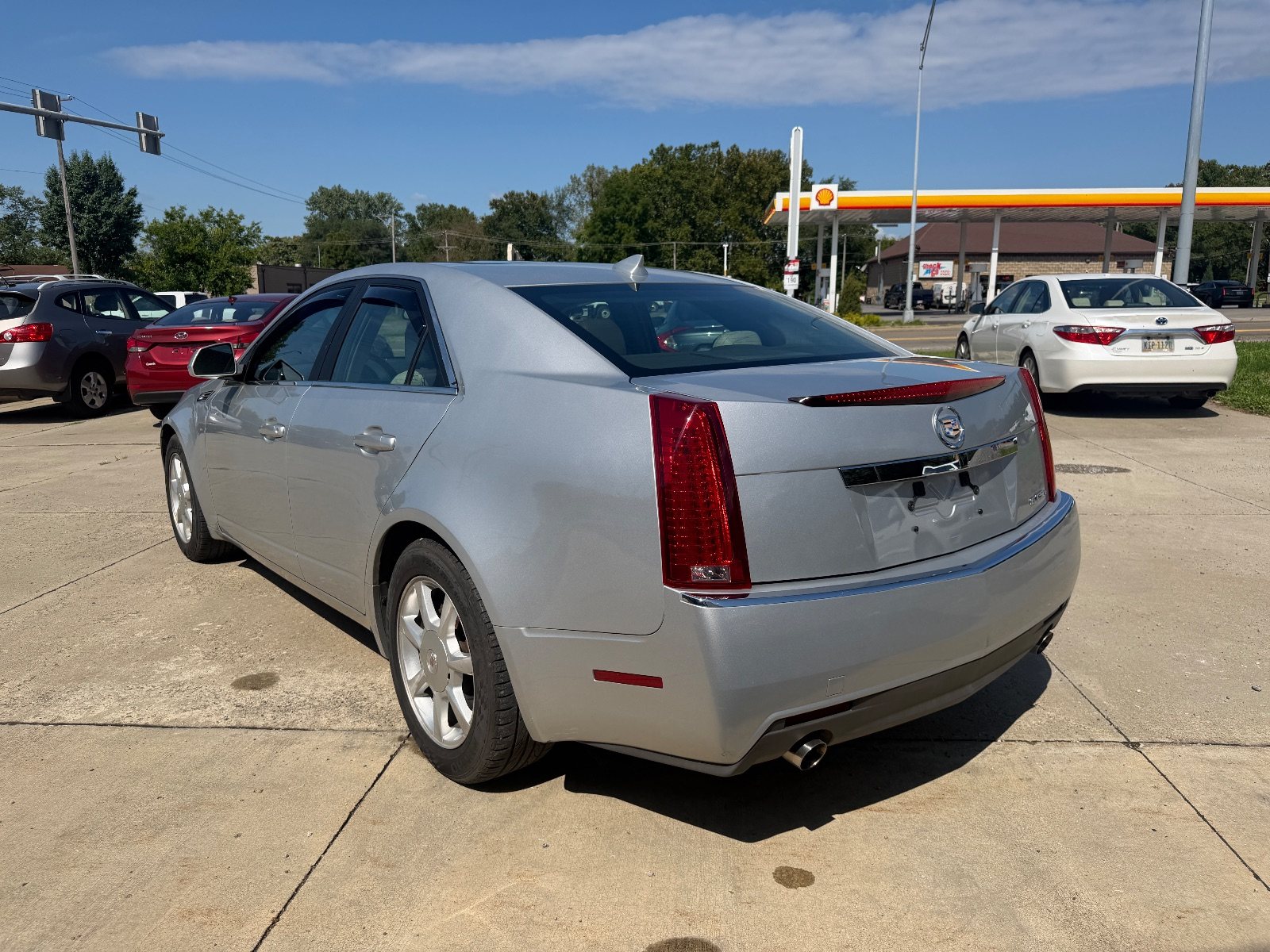 Vehicle photo 4