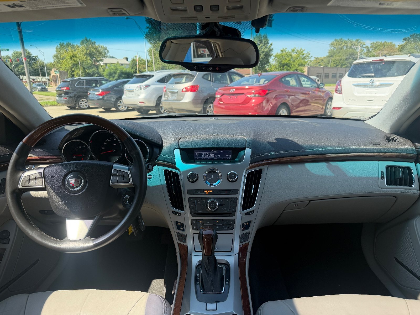 Vehicle photo 10