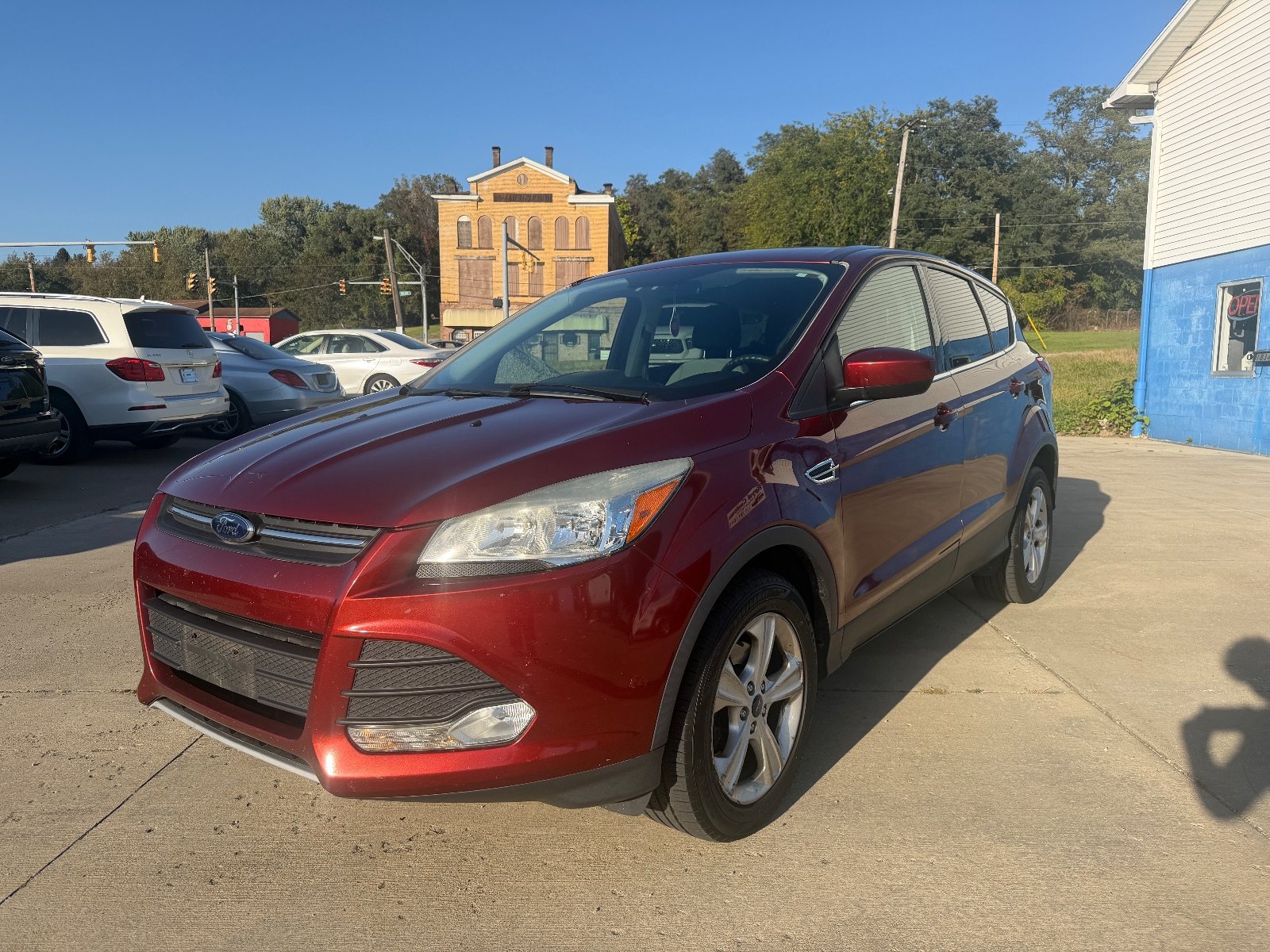 Vehicle photo 3