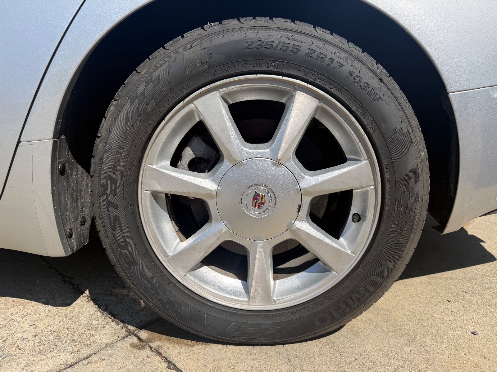 Vehicle photo 14