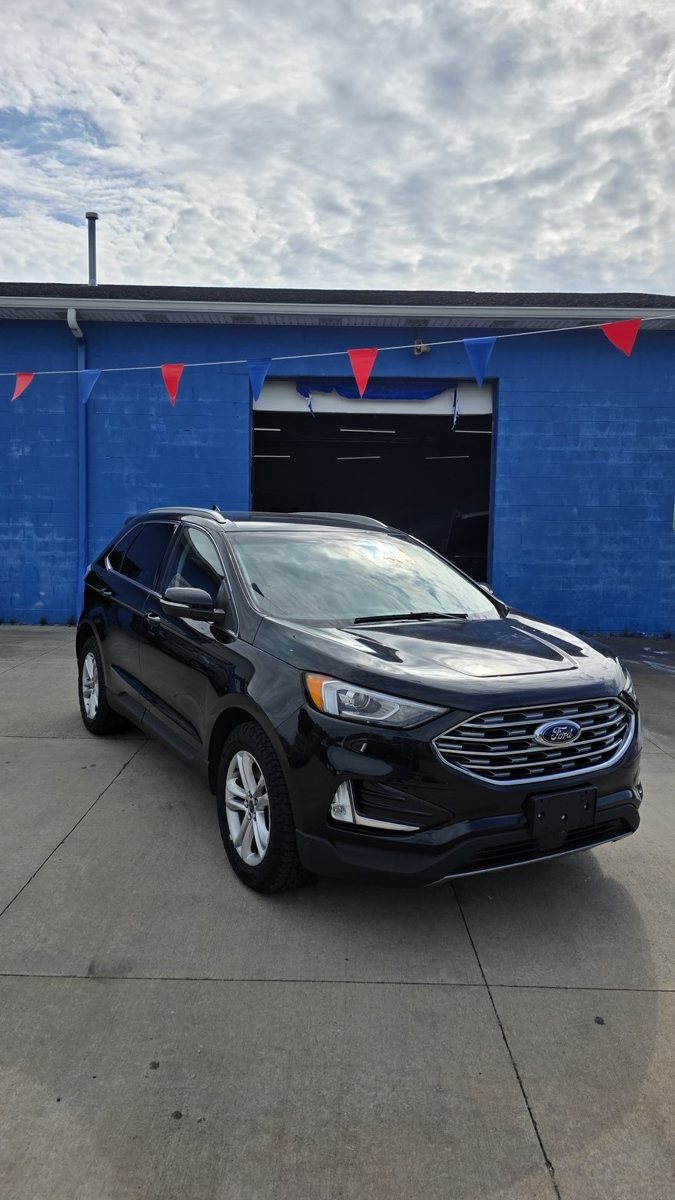 Vehicle photo 3
