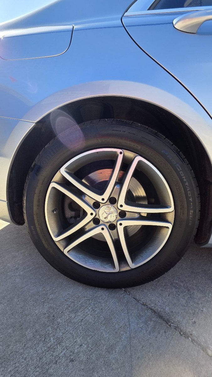 Vehicle photo 16