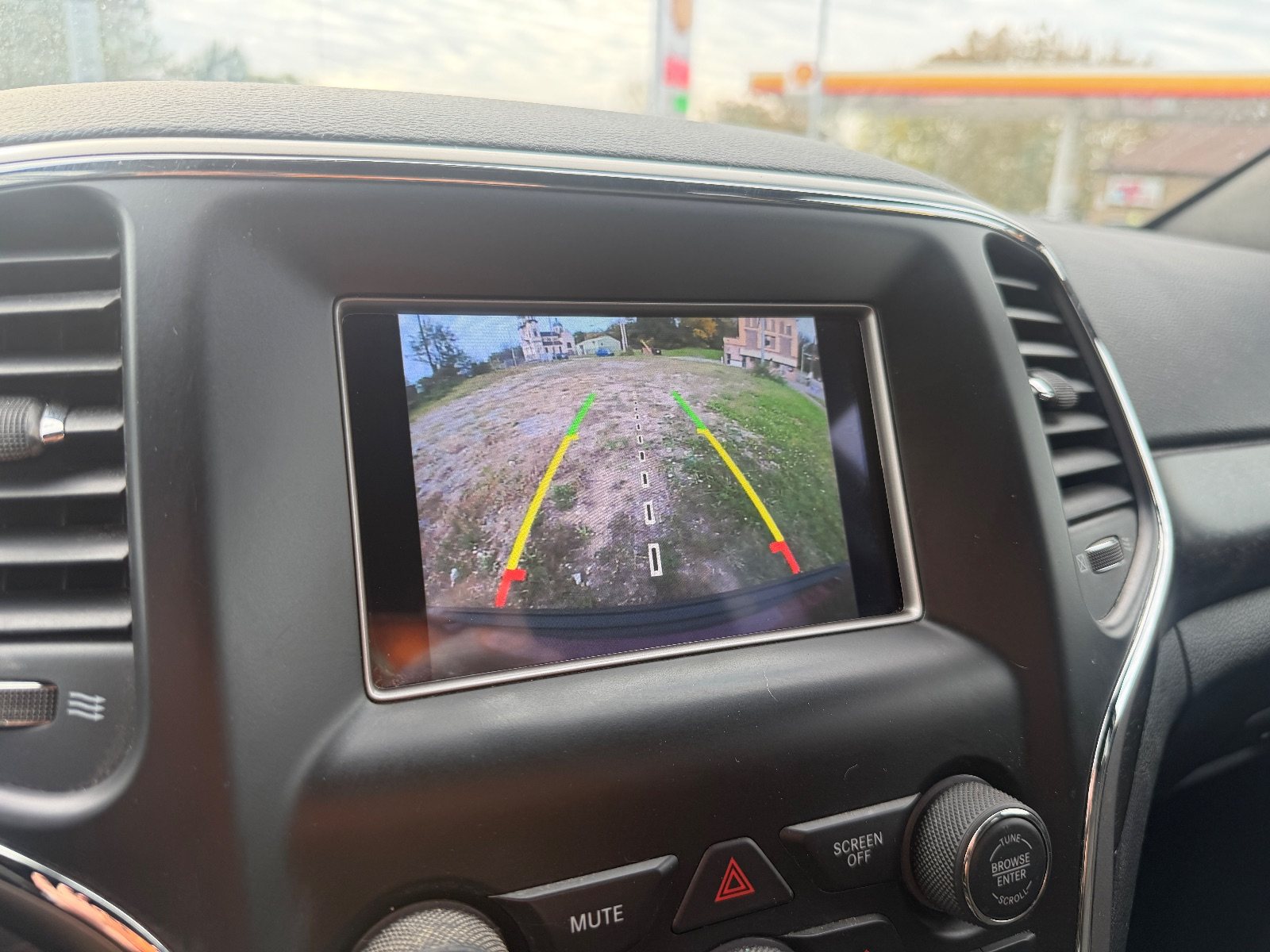 Vehicle photo 10