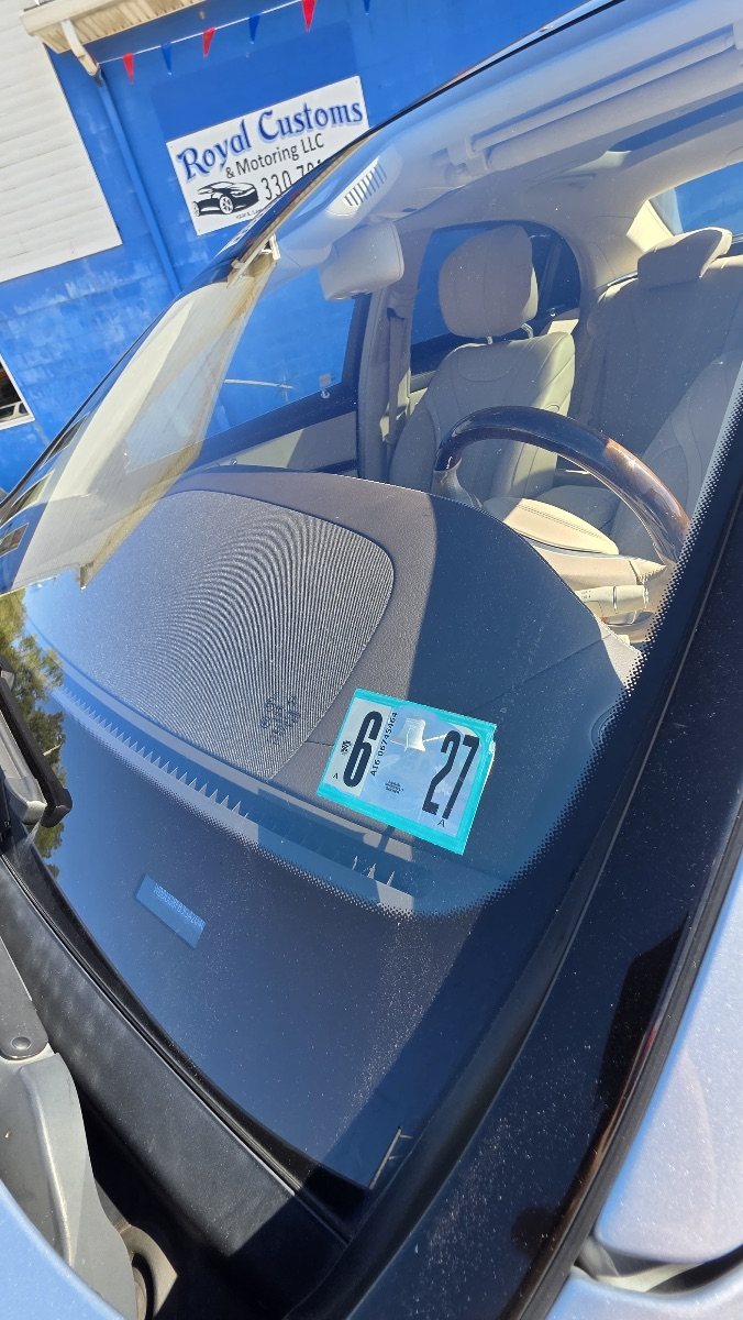 Vehicle photo 17