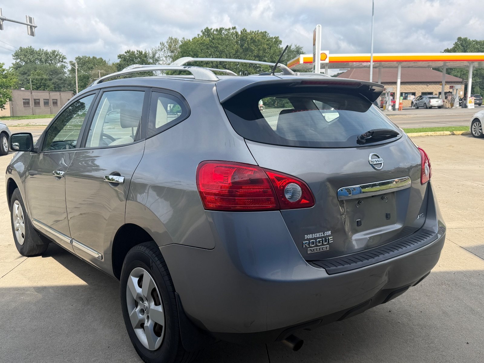 Vehicle photo 4
